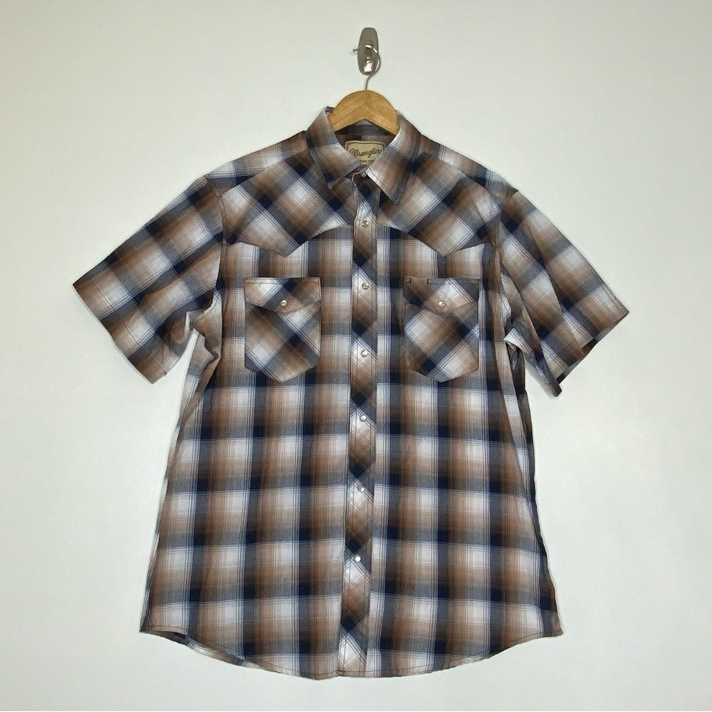 Wrangler Men’s Western Pearl Snap Short Sleeve Plaid Shirt. Brown/ Gray.‎ Large.